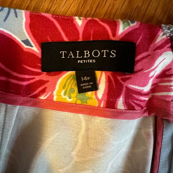 Talbot's multi-color cotton floral back zip skirt,size 14p - Picture 5 of 5